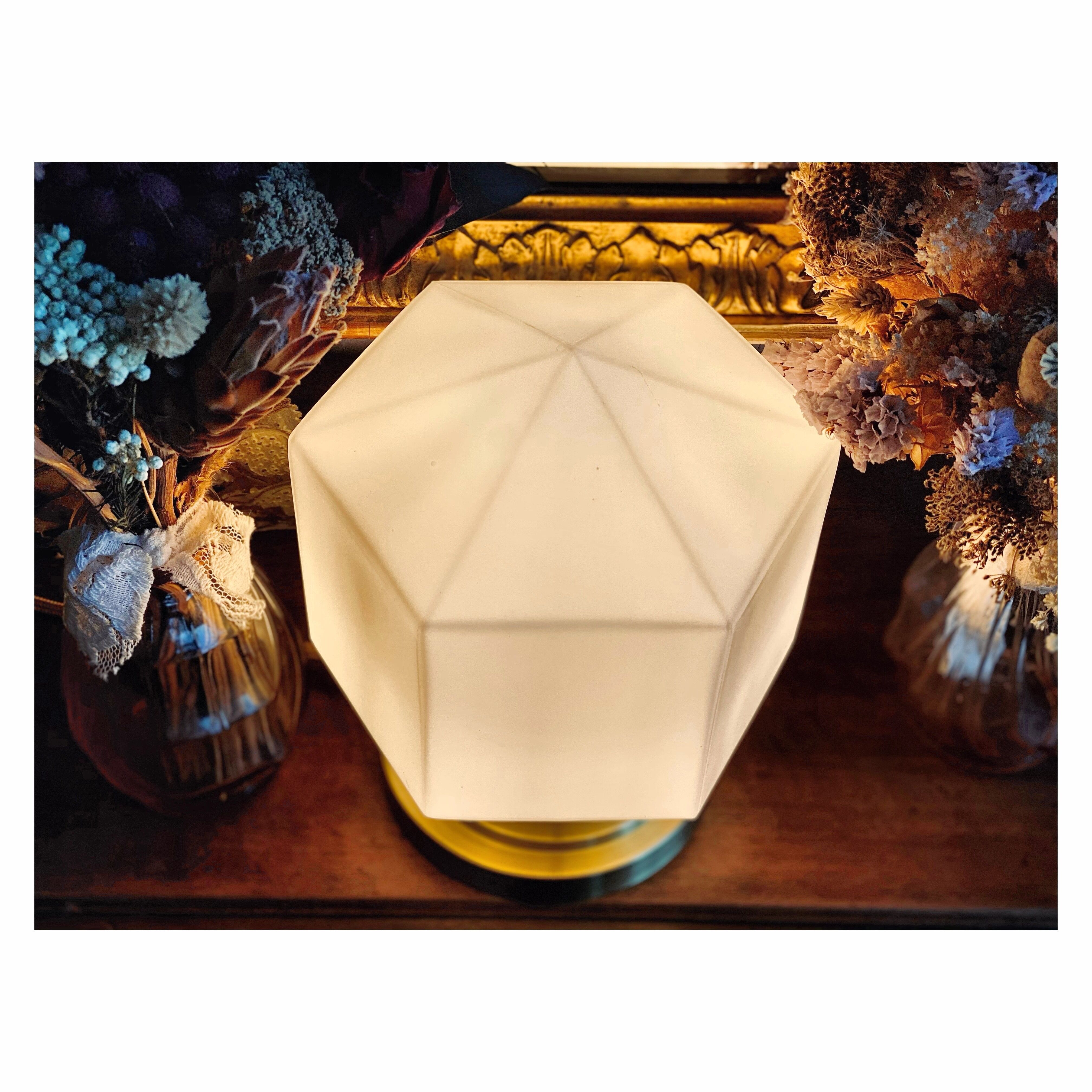 The hexagonal "thabur"