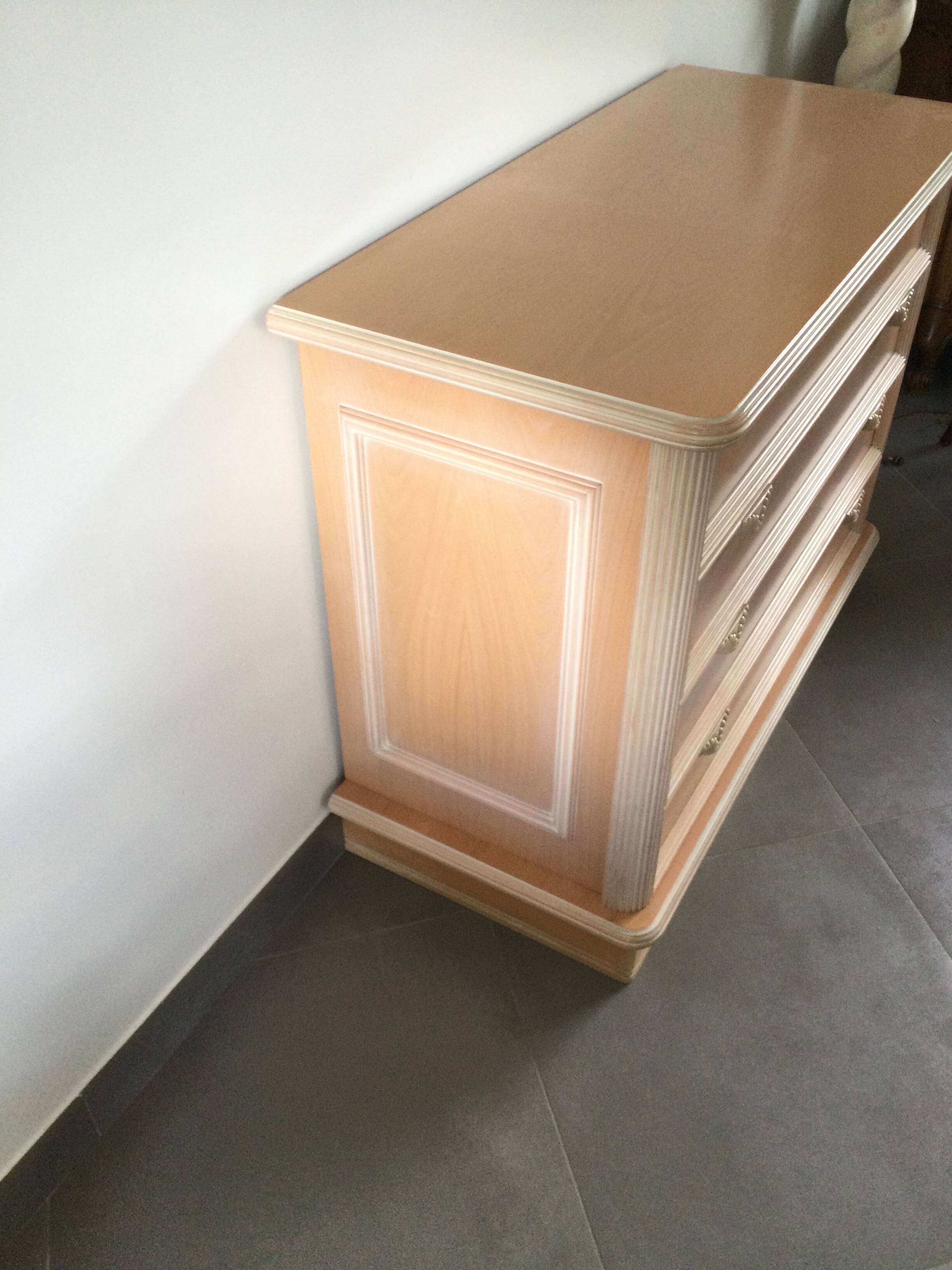 Rose Commode with Four Drawers