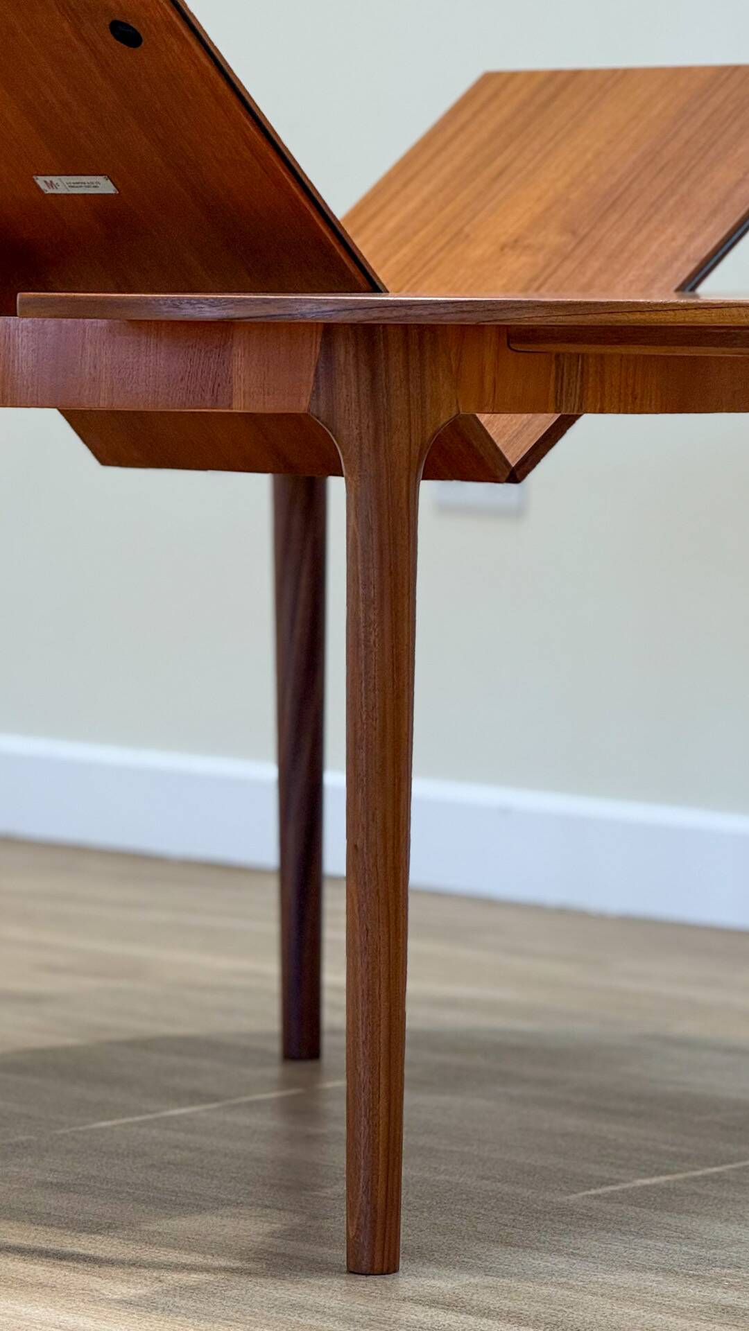 McIntosh Dunvegan Teak Dining Set – Round Extending Table & 4 Chairs (1960s