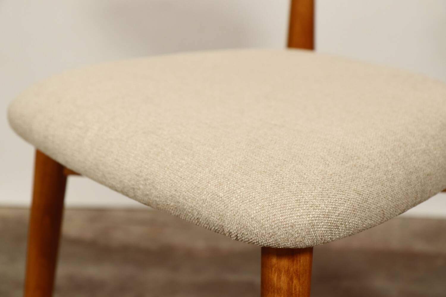 Modern chair Scandinavian design light wood natural Lin fabric mid century modern design