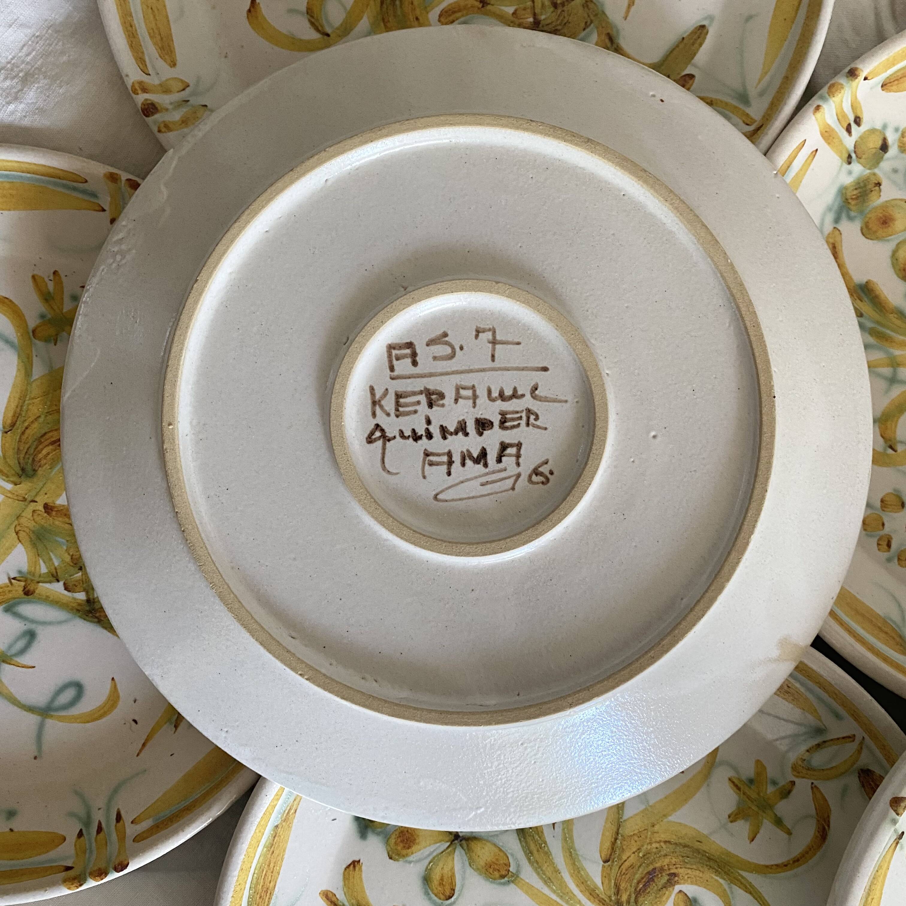 Hand-painted dessert plates Keraluc Quimper Brittany