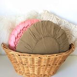 Natural wicker pan
