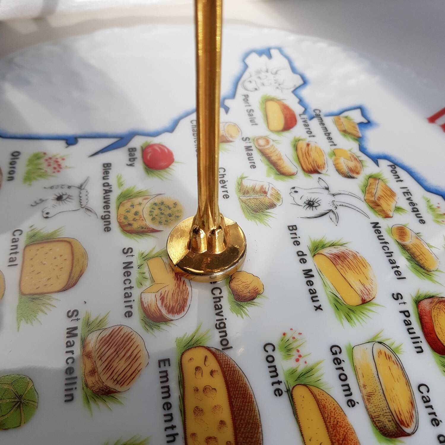 Plat de service à fromage en porcelaine de Limoges