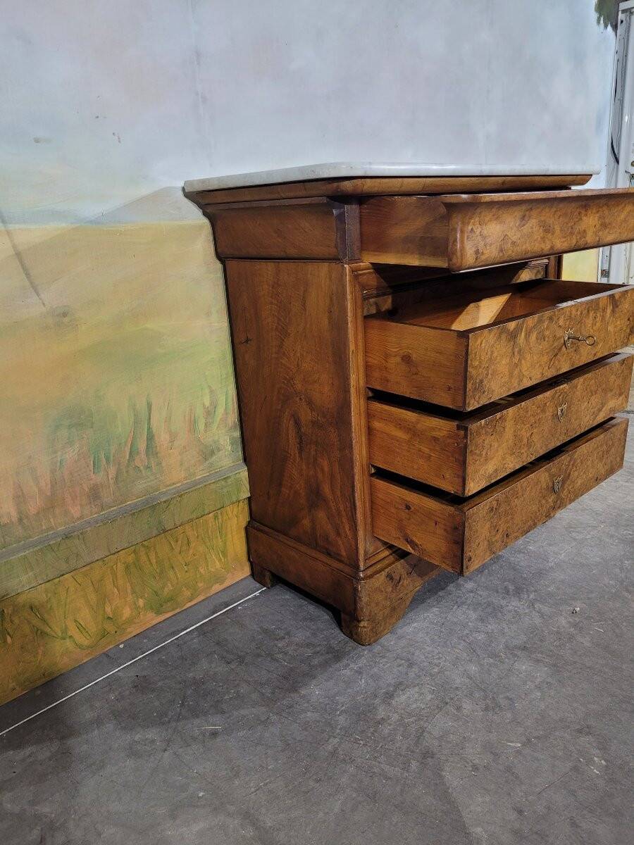 Petite commode époque Louis Philippe en noyer