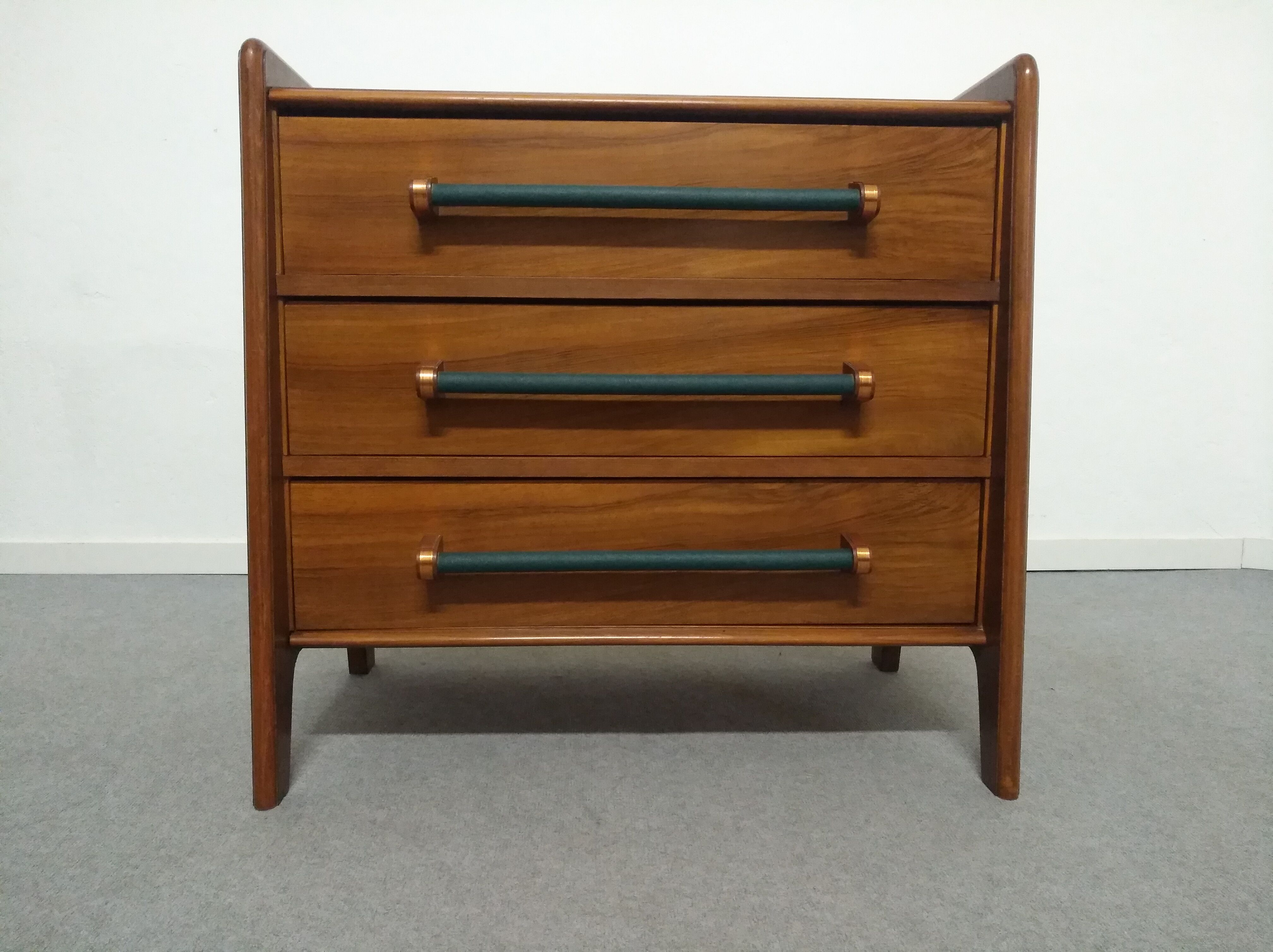 Vintage dresser 1950