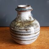 Vase in Poncé sandstone signed