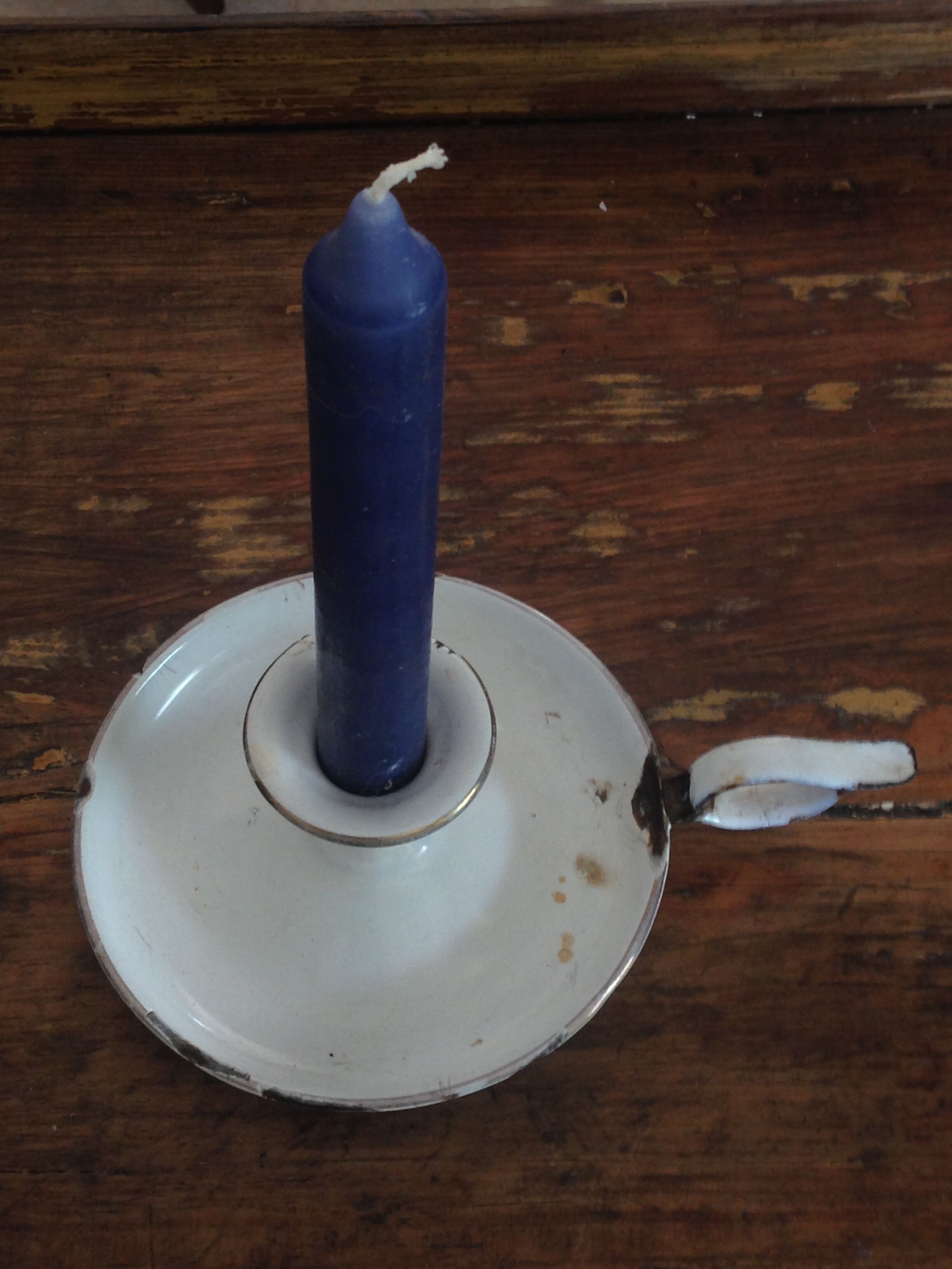Bougeoir en tôle émaillée