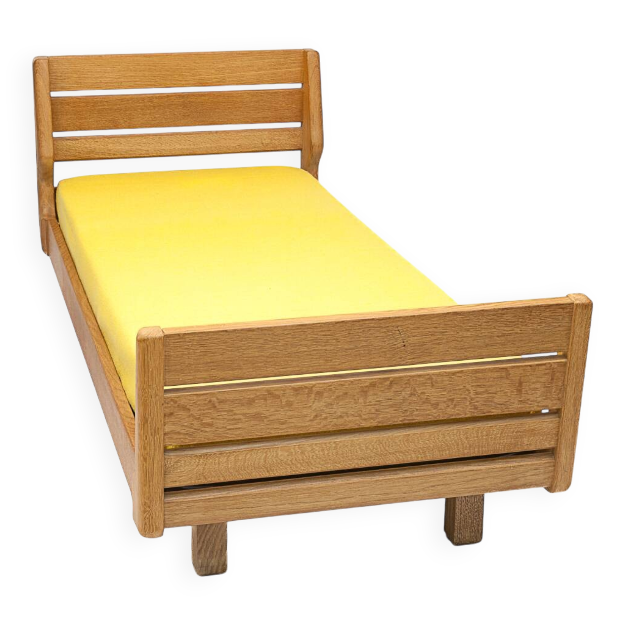 Solo bed by Guillerme and Chambron