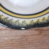 Set of 2 cockroaches on pedestal Henriot Quimper