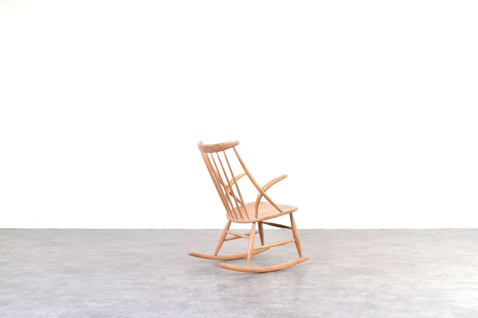 Mid-Century Oak Rocking Chair by Illum Wikkelsø for Niels Eilersen, 1950s.