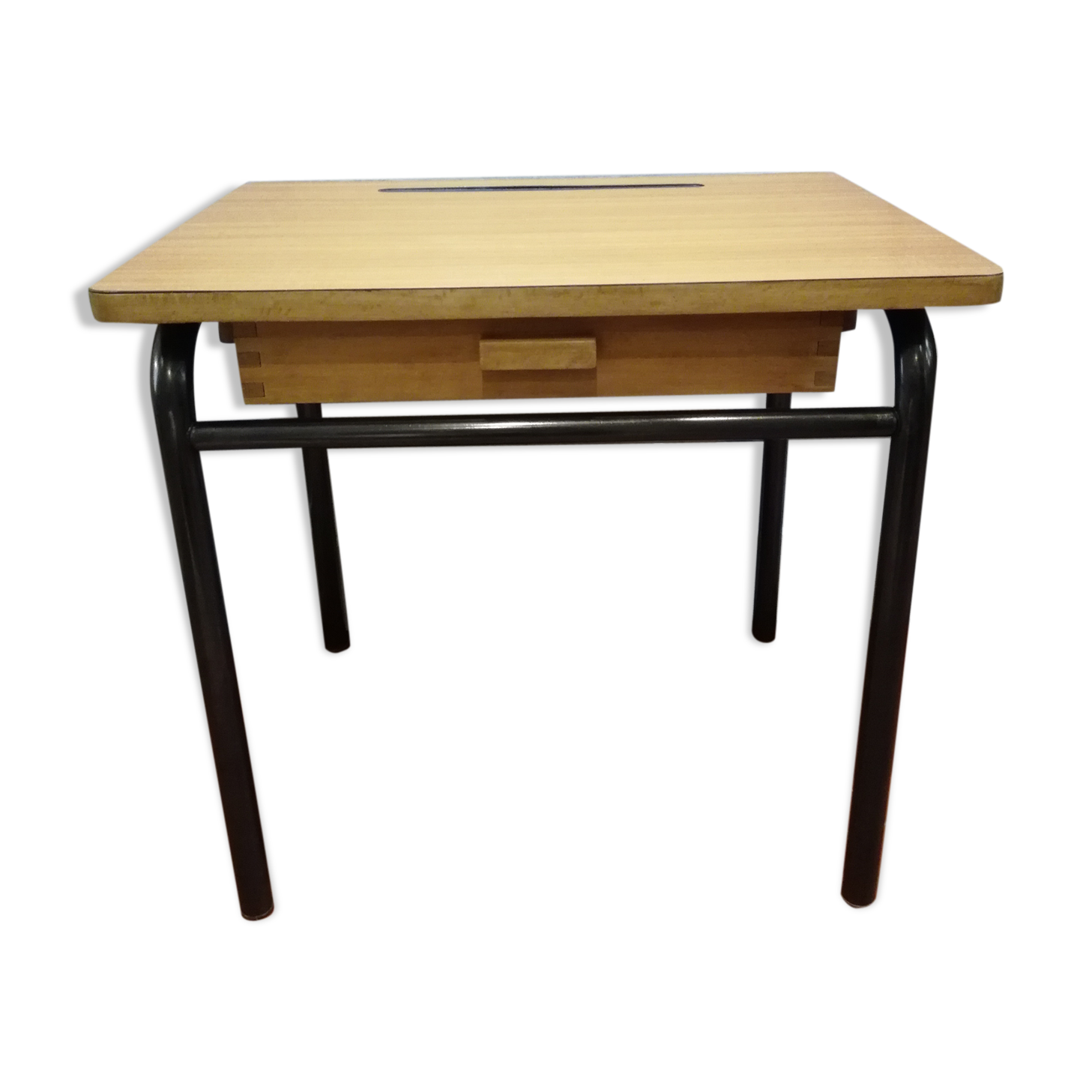 Child formica desk