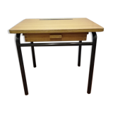 Child formica desk
