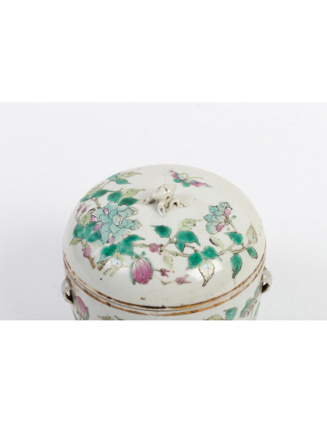Covered Pot China, Late Nineteenth Century
