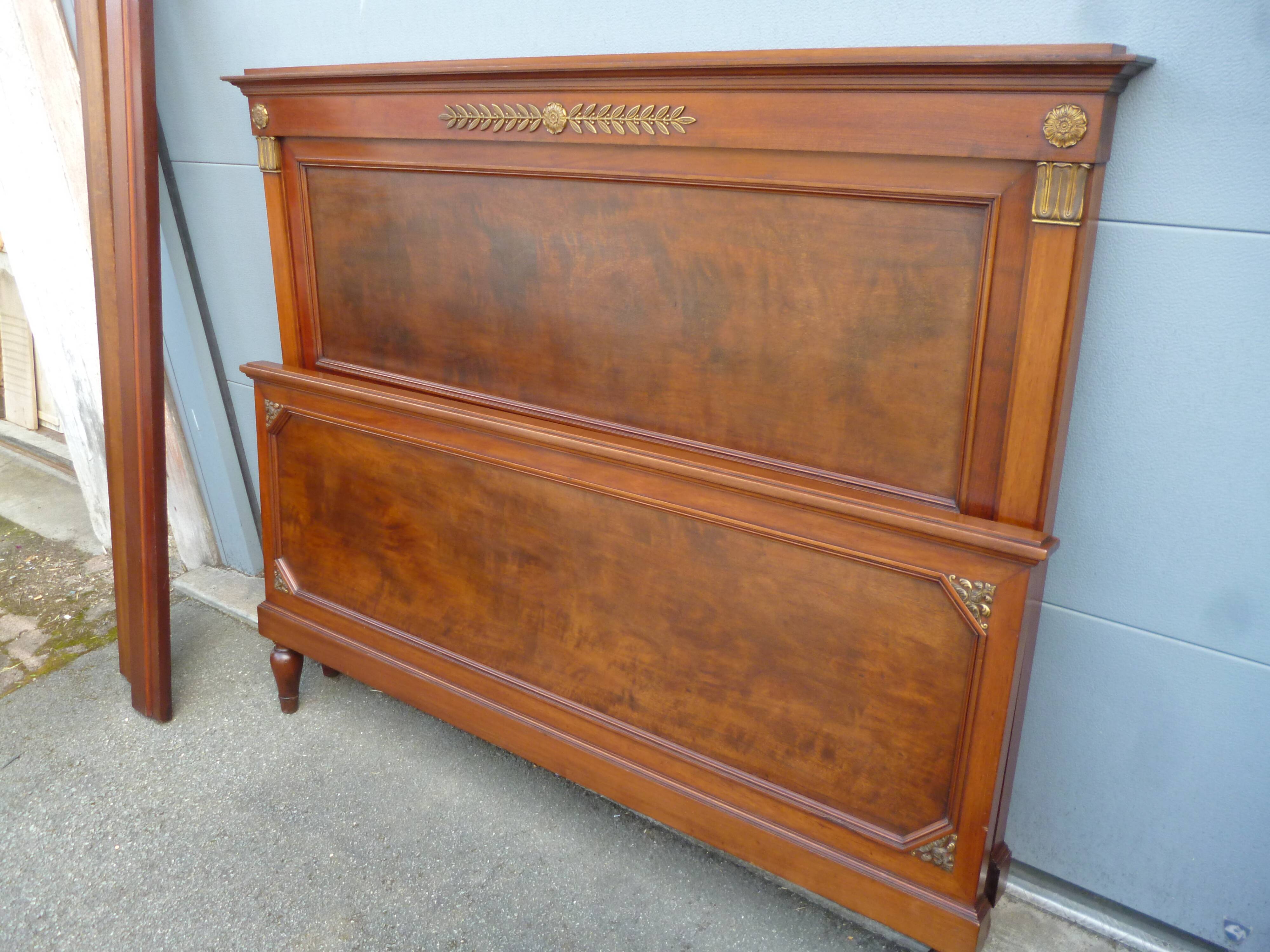 Old bed in mahogany and oak