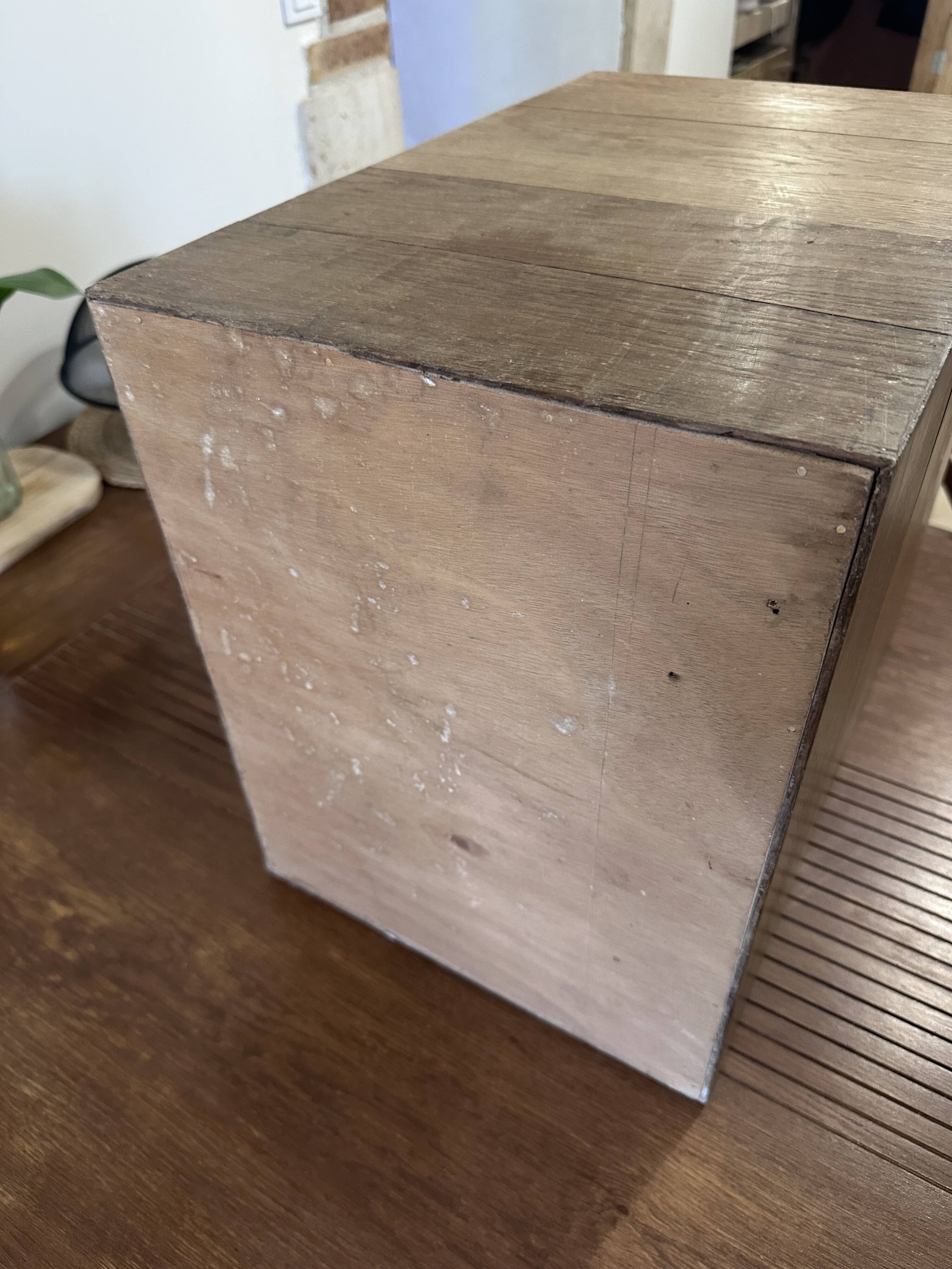 Wooden drawer unit