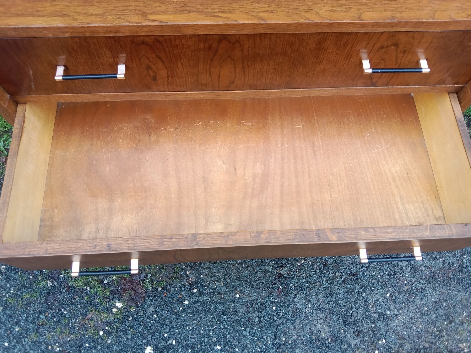 Commode vintage pieds compas