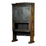 Spanish oak cabinet, circa 1800