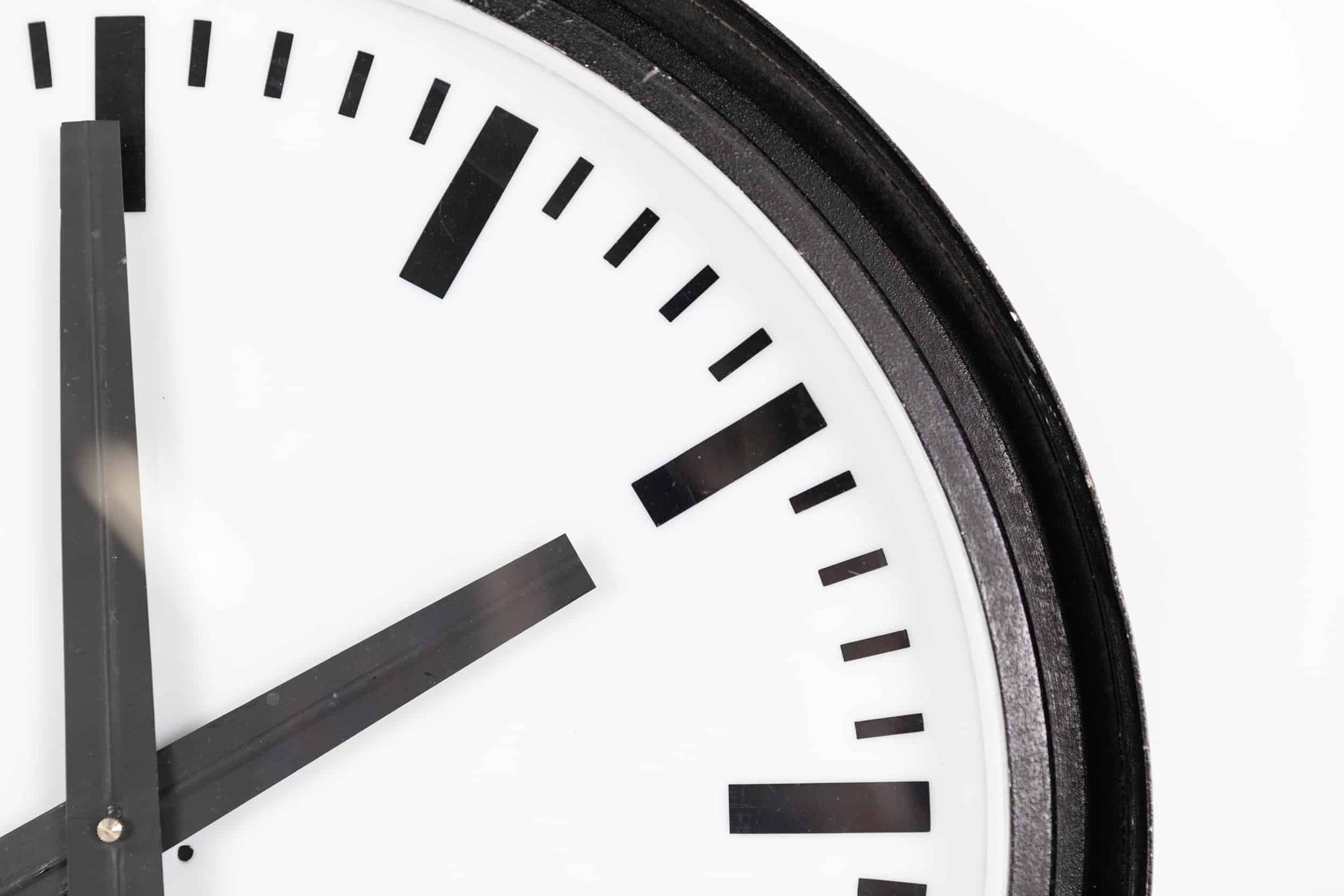 18" Illuminated Gents of Leicester Station Clock