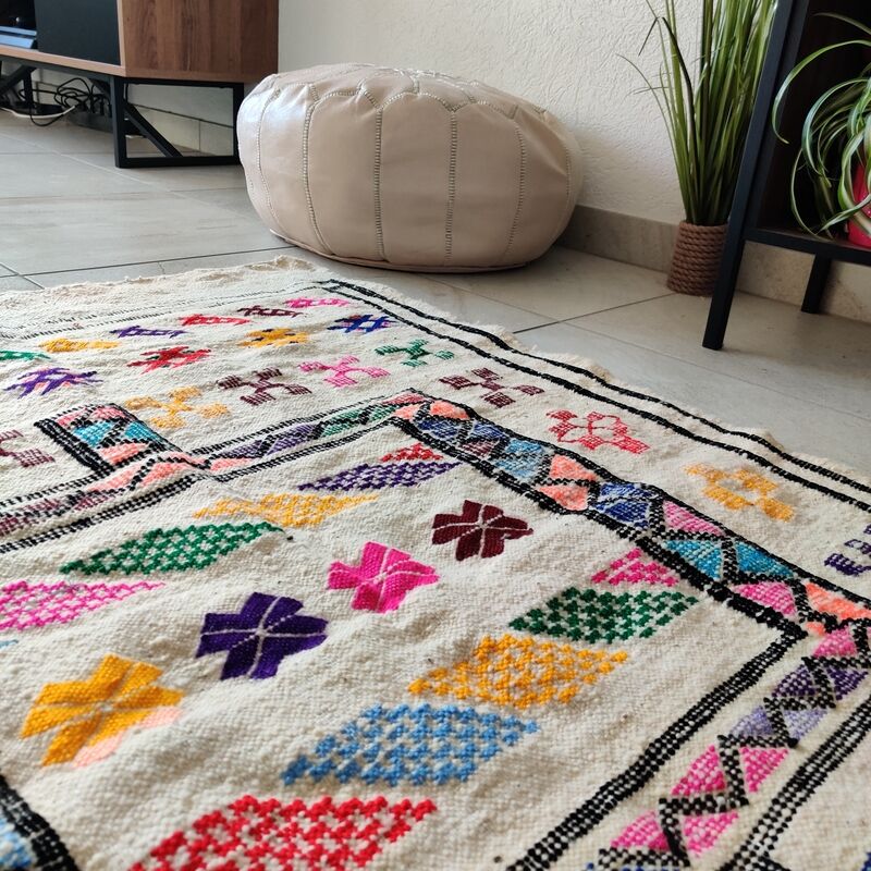 Moroccan carpet ethnic wool 95x155 cm