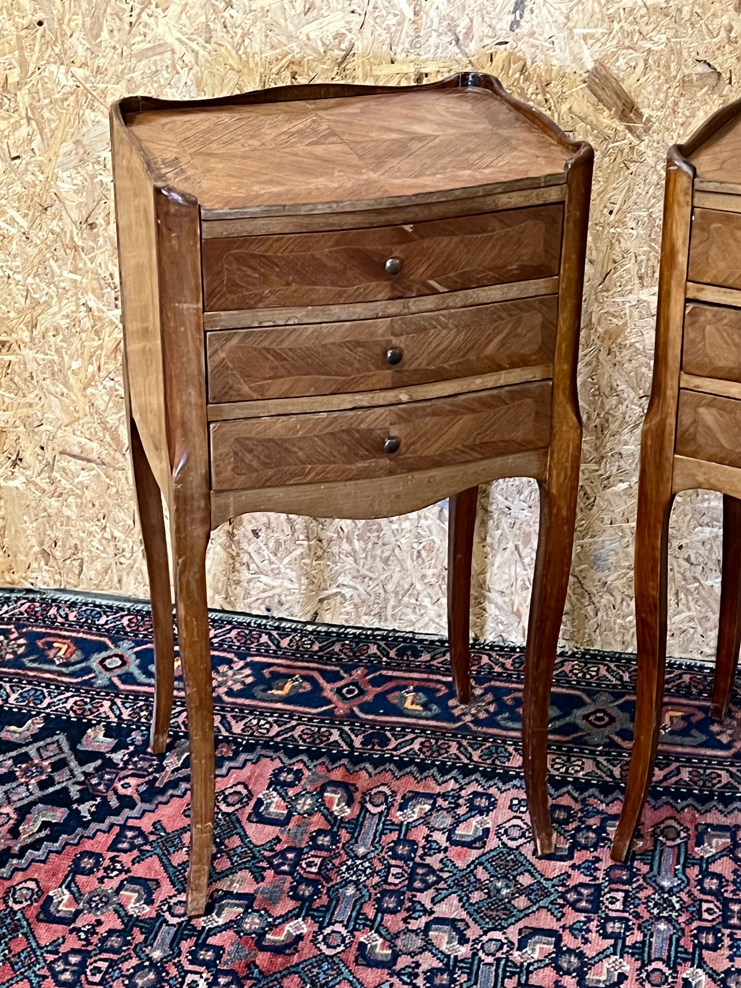 Pair of old Louis XV style bedside tables, in walnut veneer