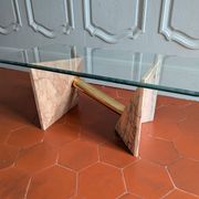 Table basse Ligne Roset des années 80 en marbre rose