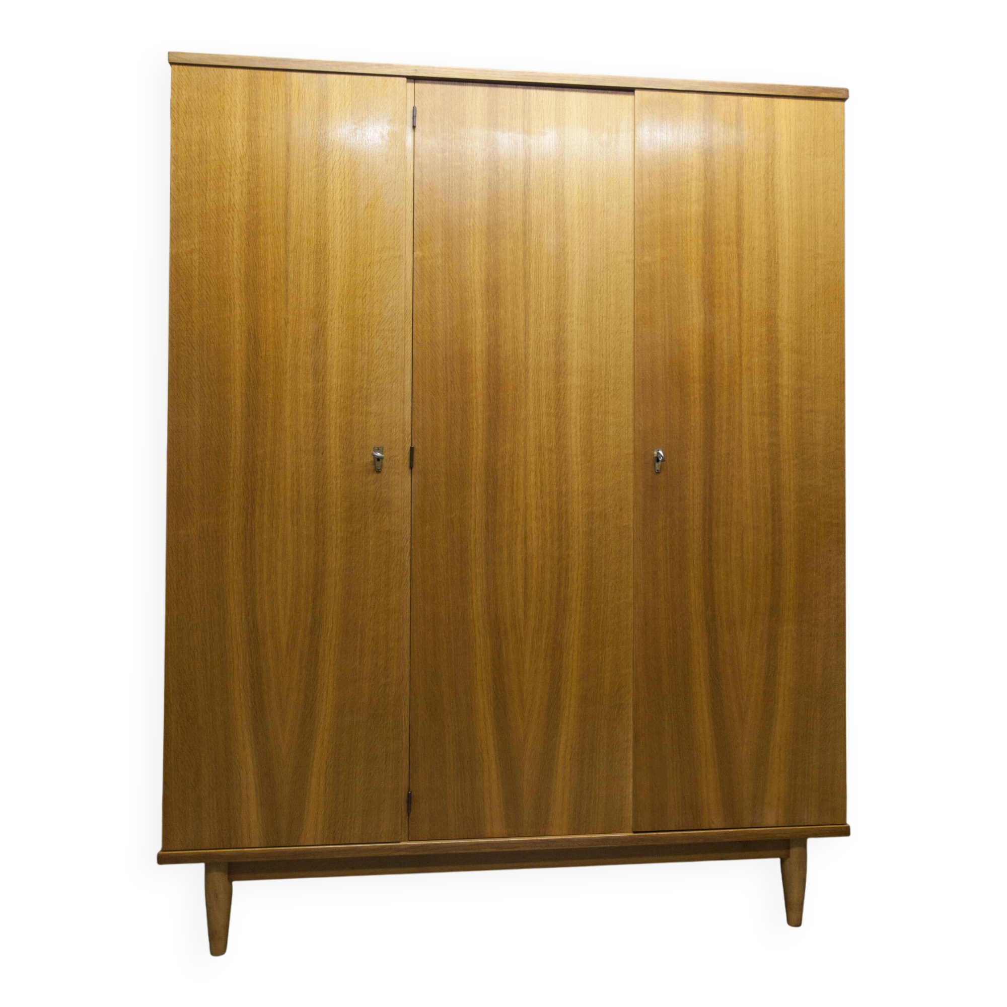 Scandinavian 3-door wardrobe in blond teak