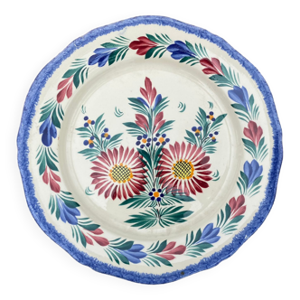 Decorative plate in earthenware from Quimper