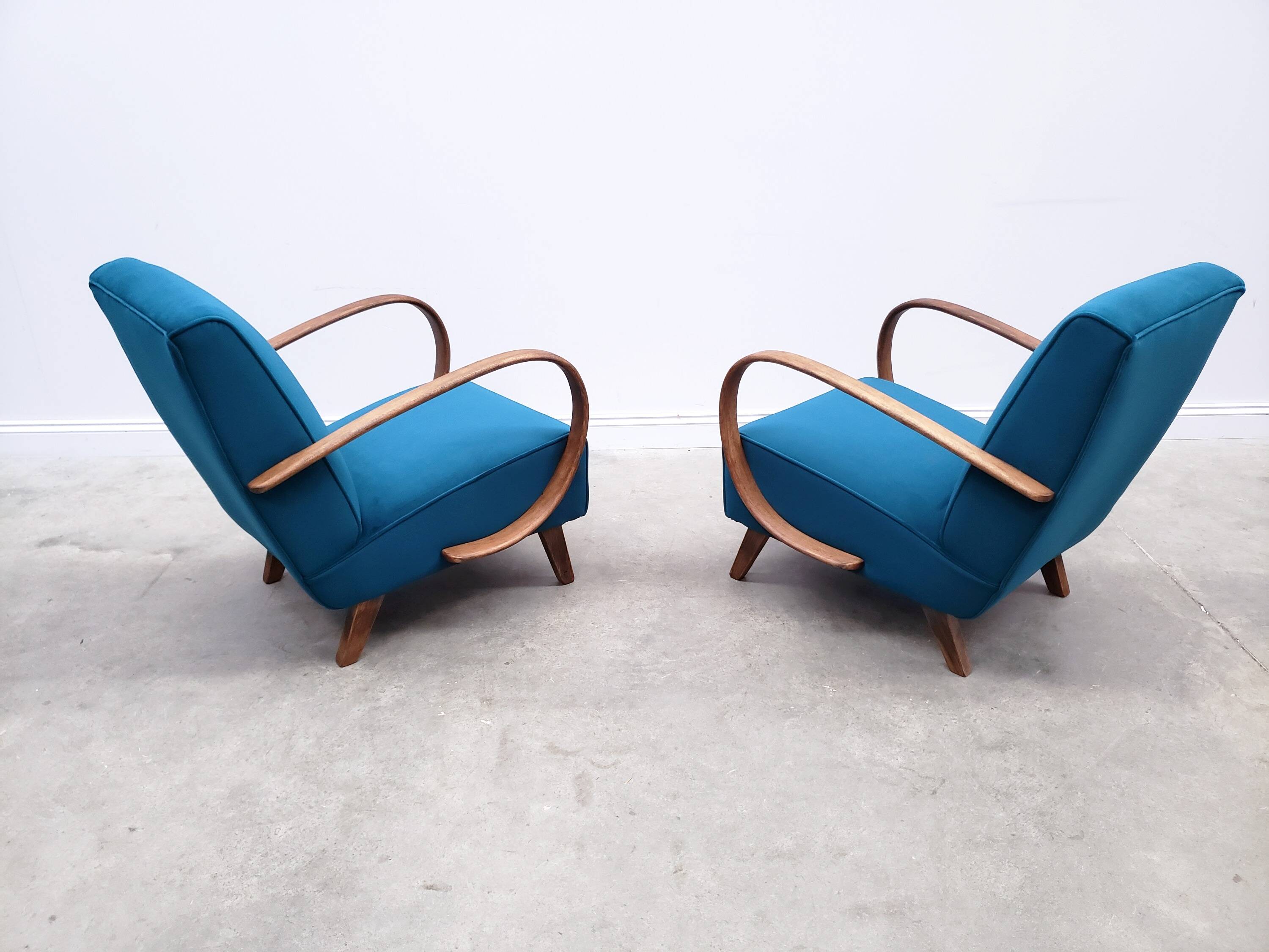 1930 Jindrich Halabala Bentwood Armchair in Teal Velvet