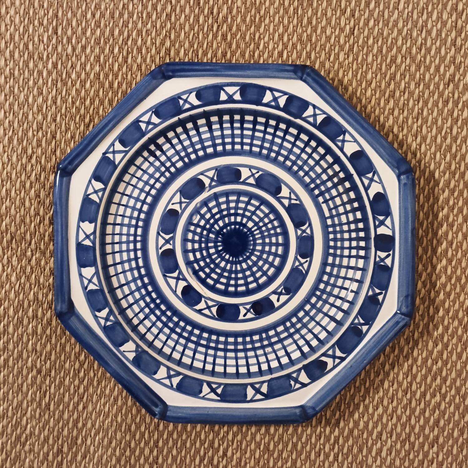 Plate Robert Picault