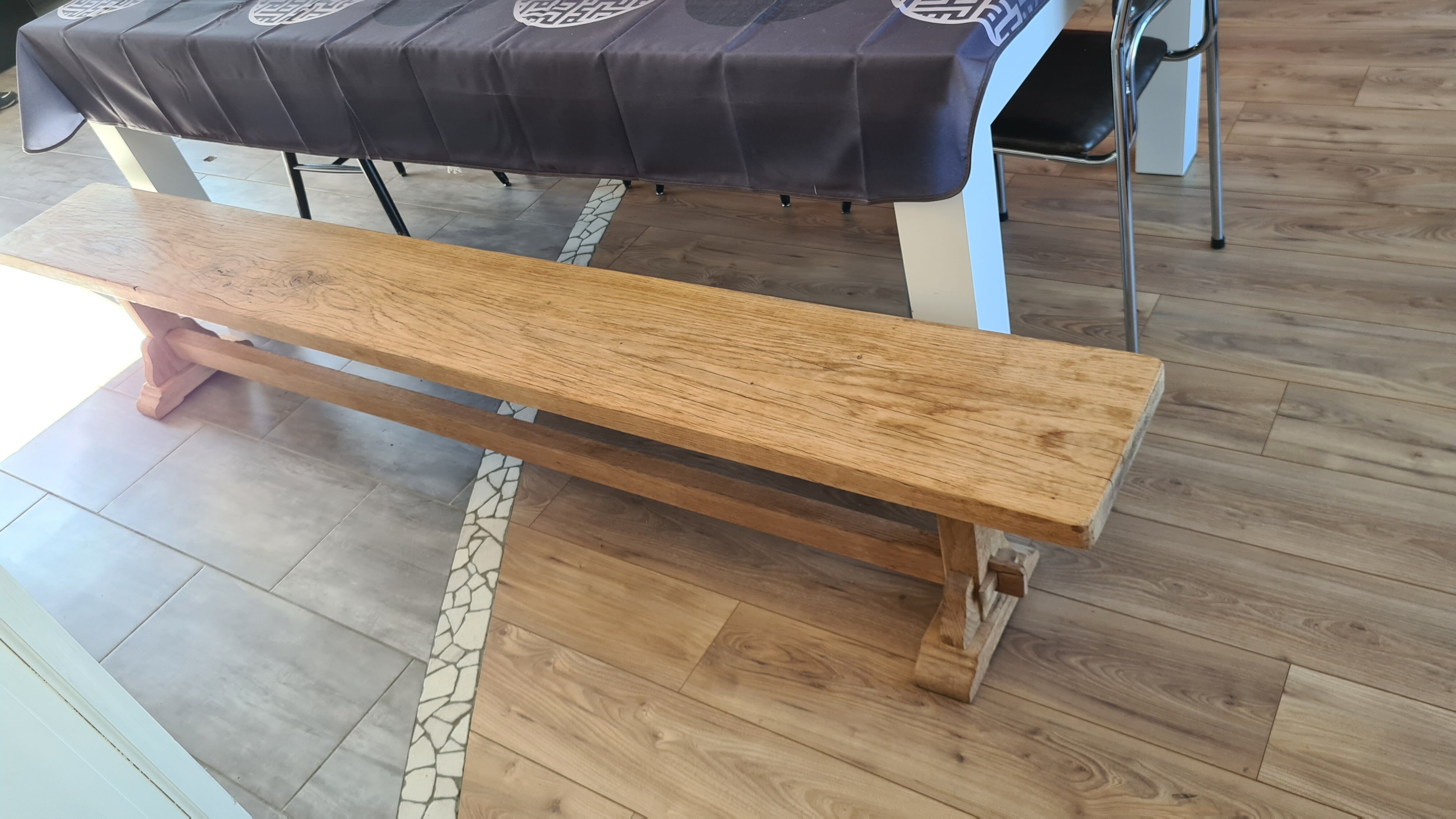Banc de monastère en chêne massif
