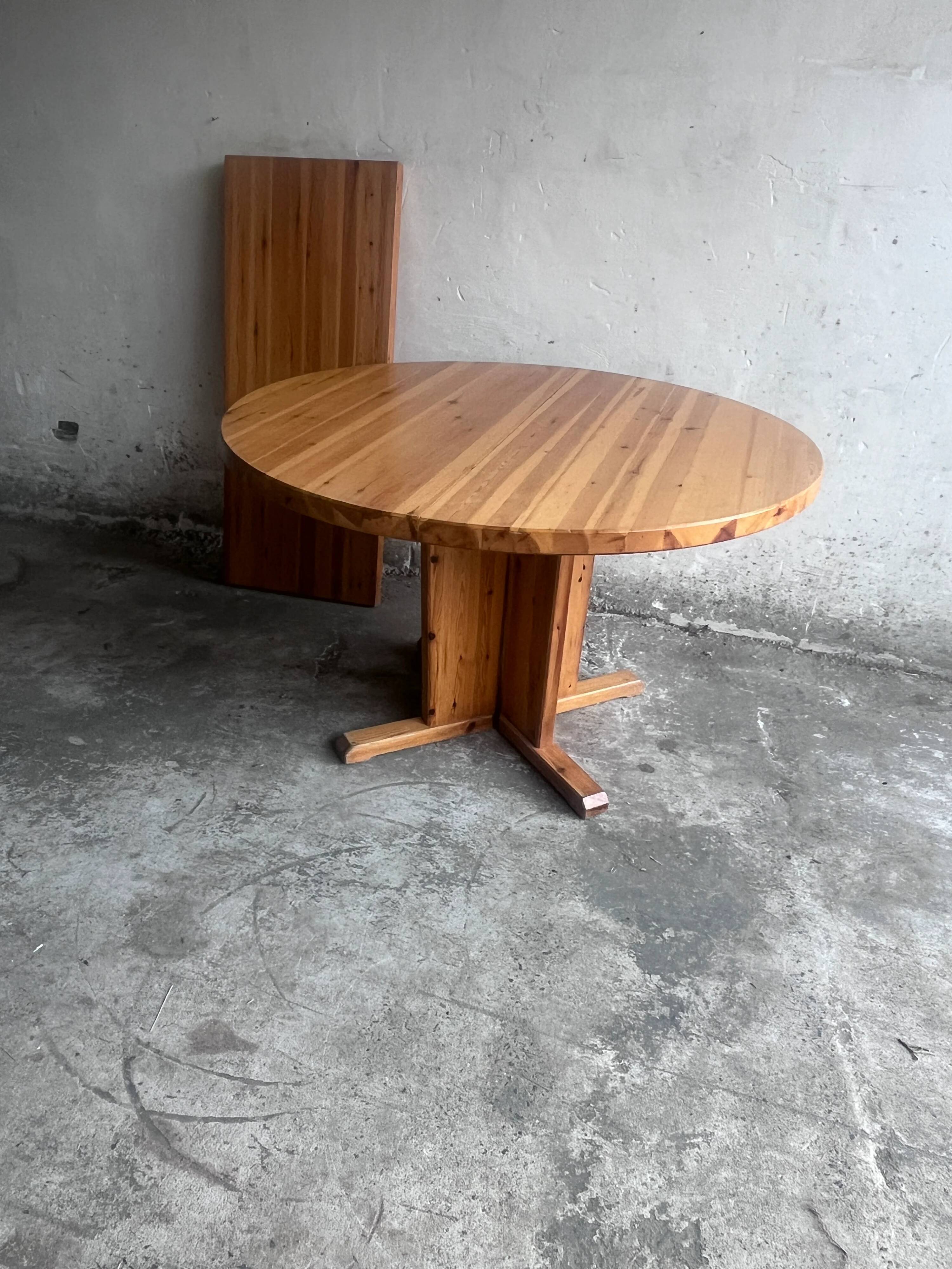 Table à manger extensible en pin massif, Scandinavie, années 1970