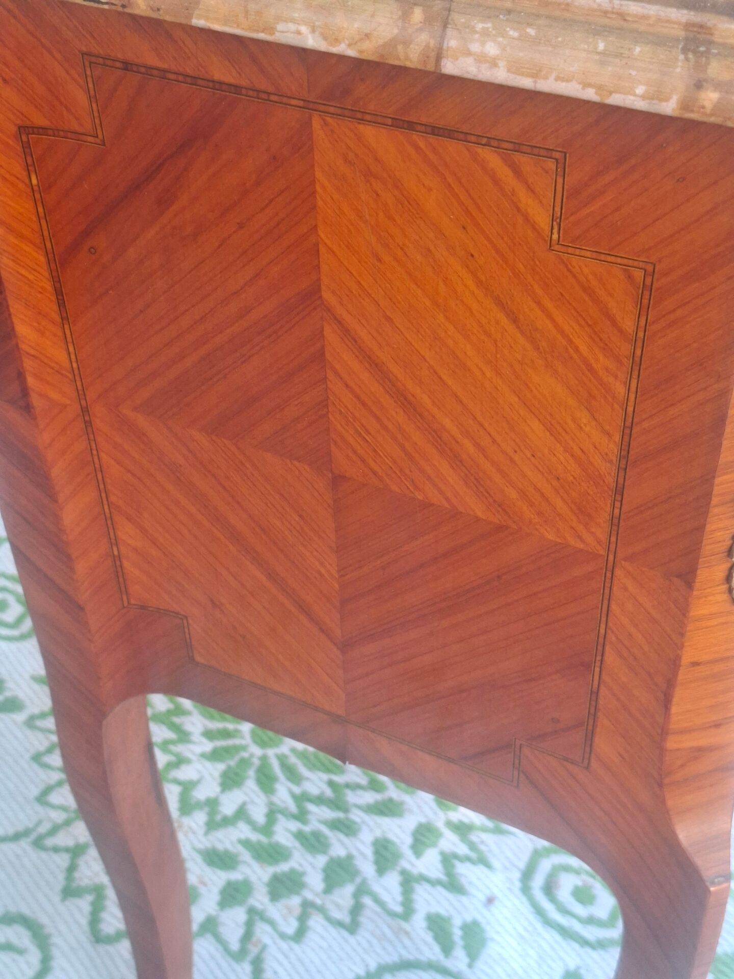 Commode en marqueterie 8