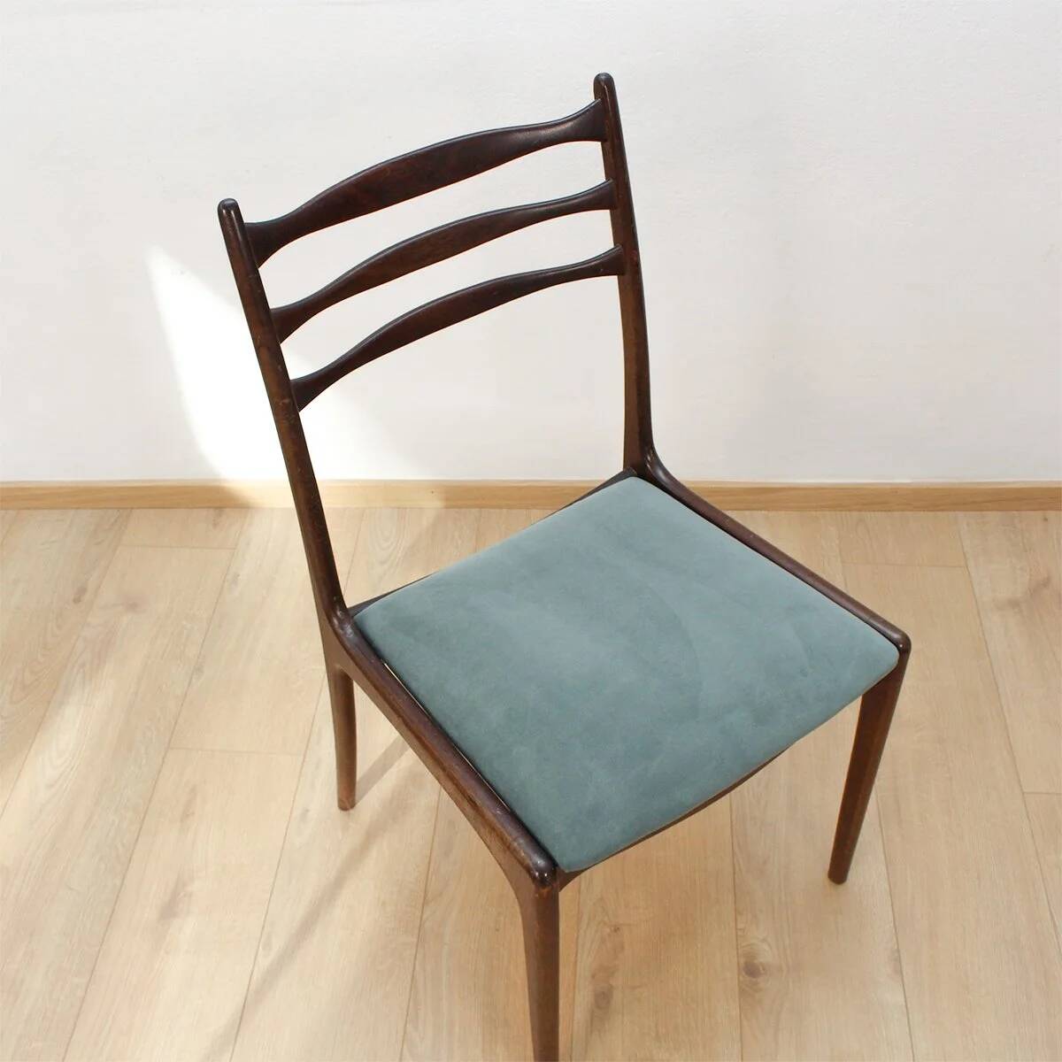 Ensemble de 2 chaises en bois de Wiesner-Hager.