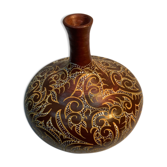 Pottery vase