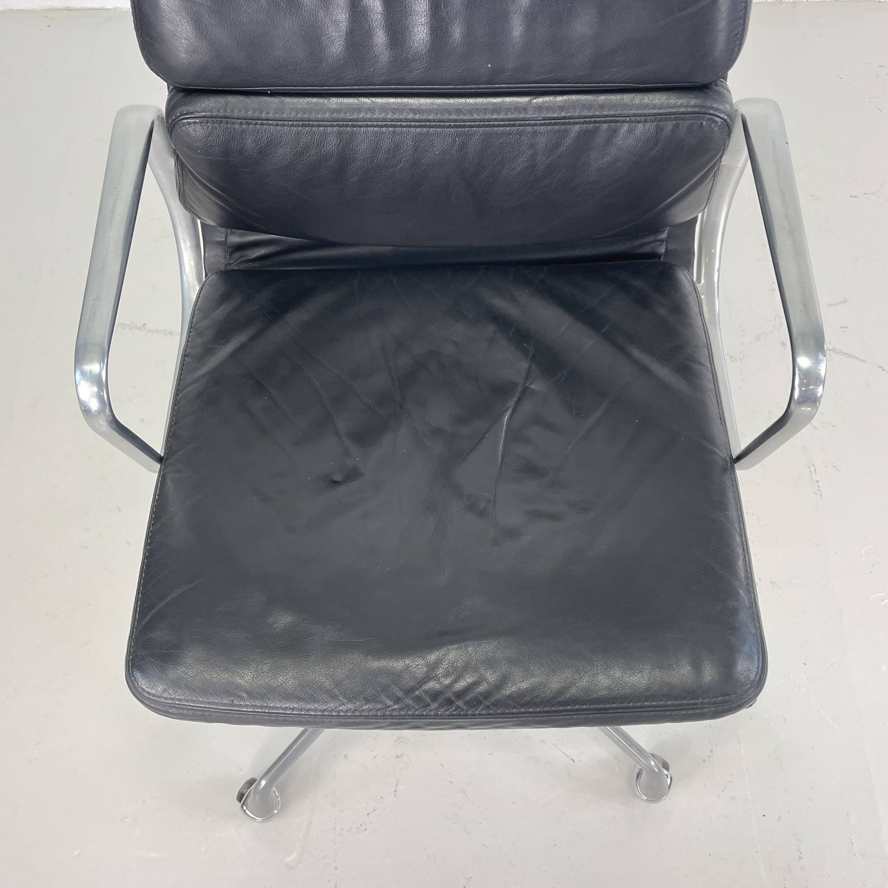 Eames Herman Miller cuir noir Soft Pad Group