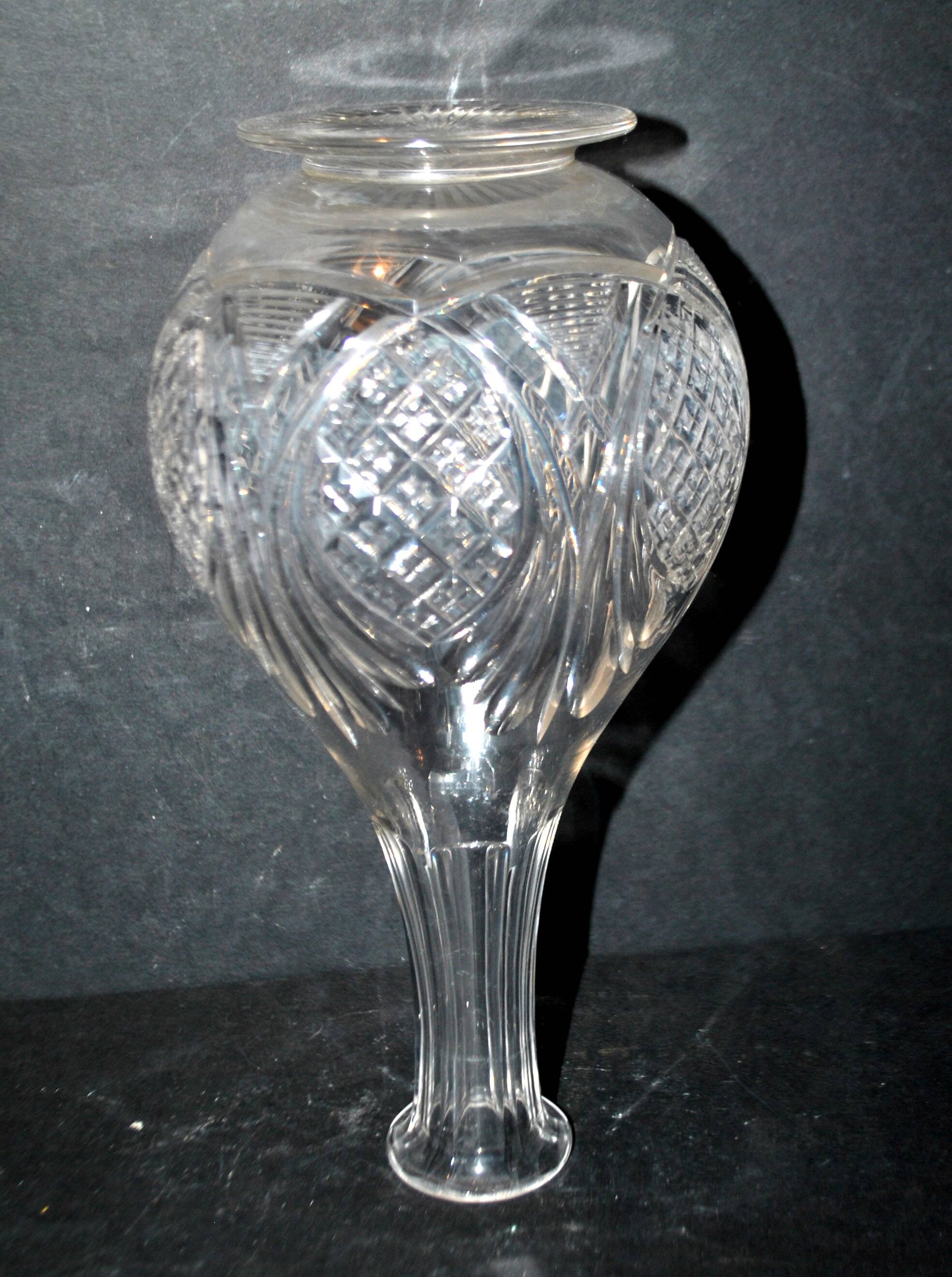 Carafe en cristal taillé Baccarat 1907 modèle 9157