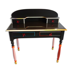 Bureau coloré à tiroirs