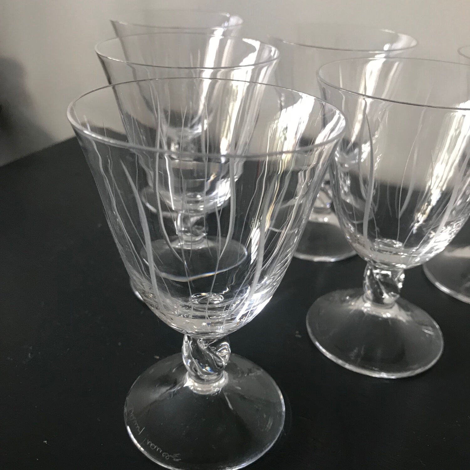 6 daum wine glasses