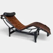 LC4 chaise longue in cowhide and black frame by Cassina, 1970–80