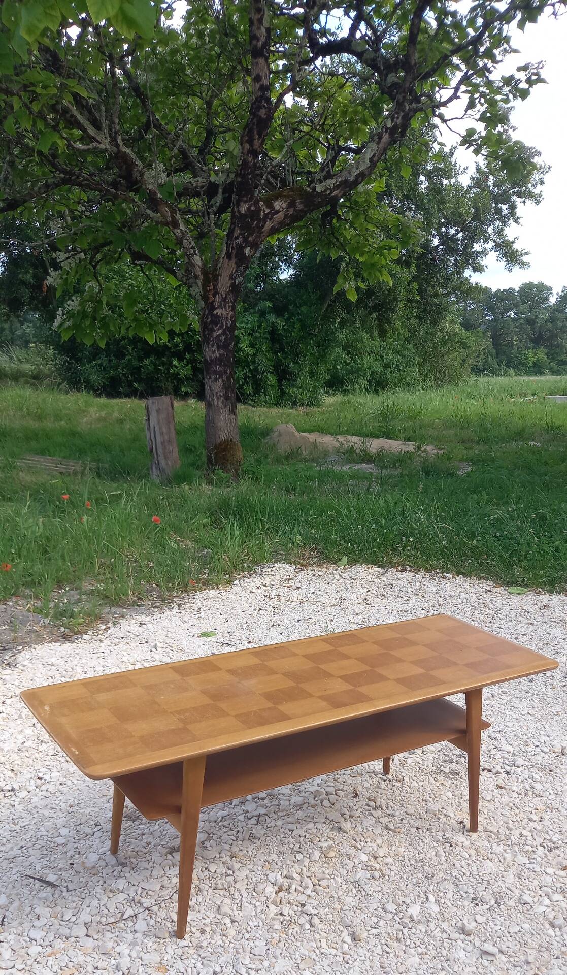 Table basse style scandinave