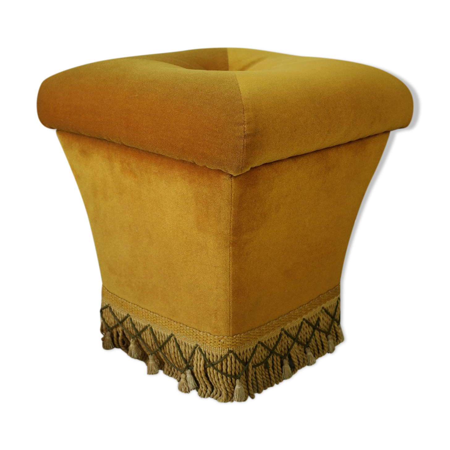Pouf coffre vintage velours ocre et passementerie