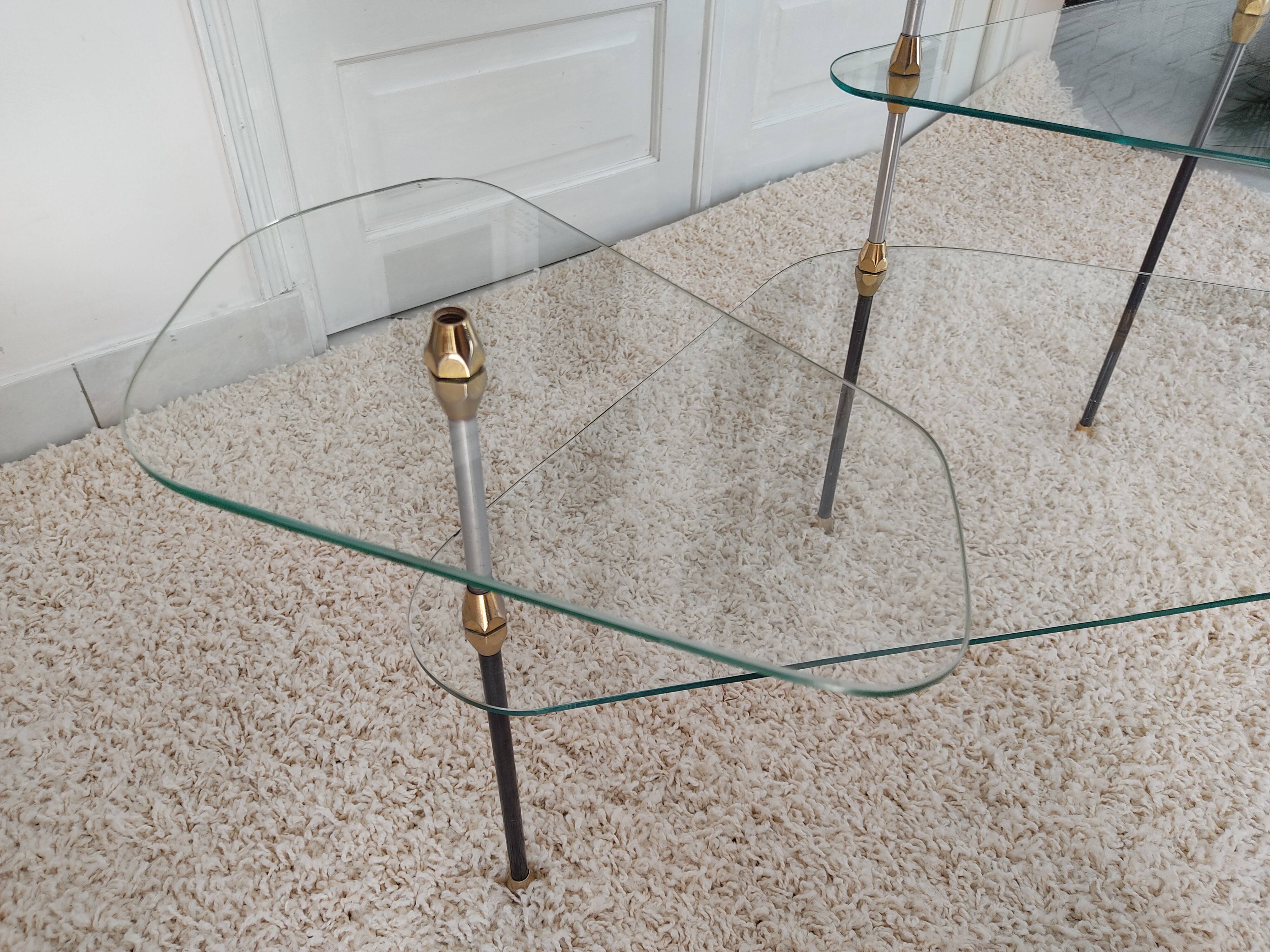Vitrine étagères tripode Henry Lyon 1950