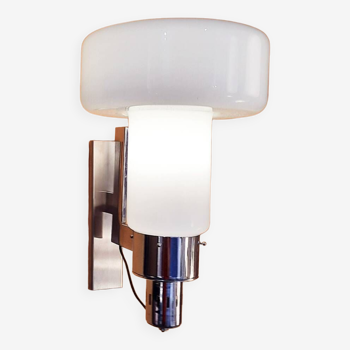 Flambeau light fixture in white opaline Murano glass, Circa 1970