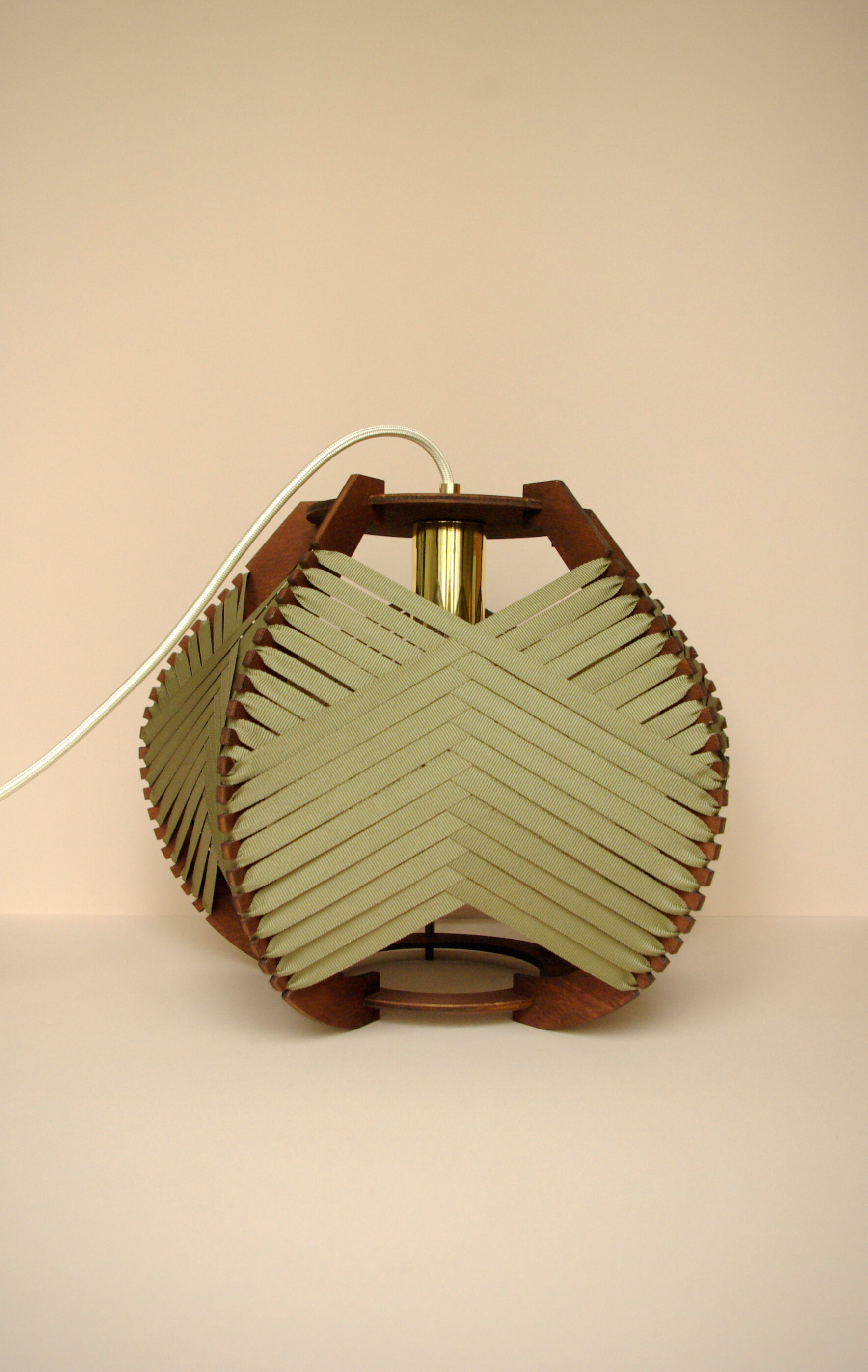 Woven khaki lamp to install
