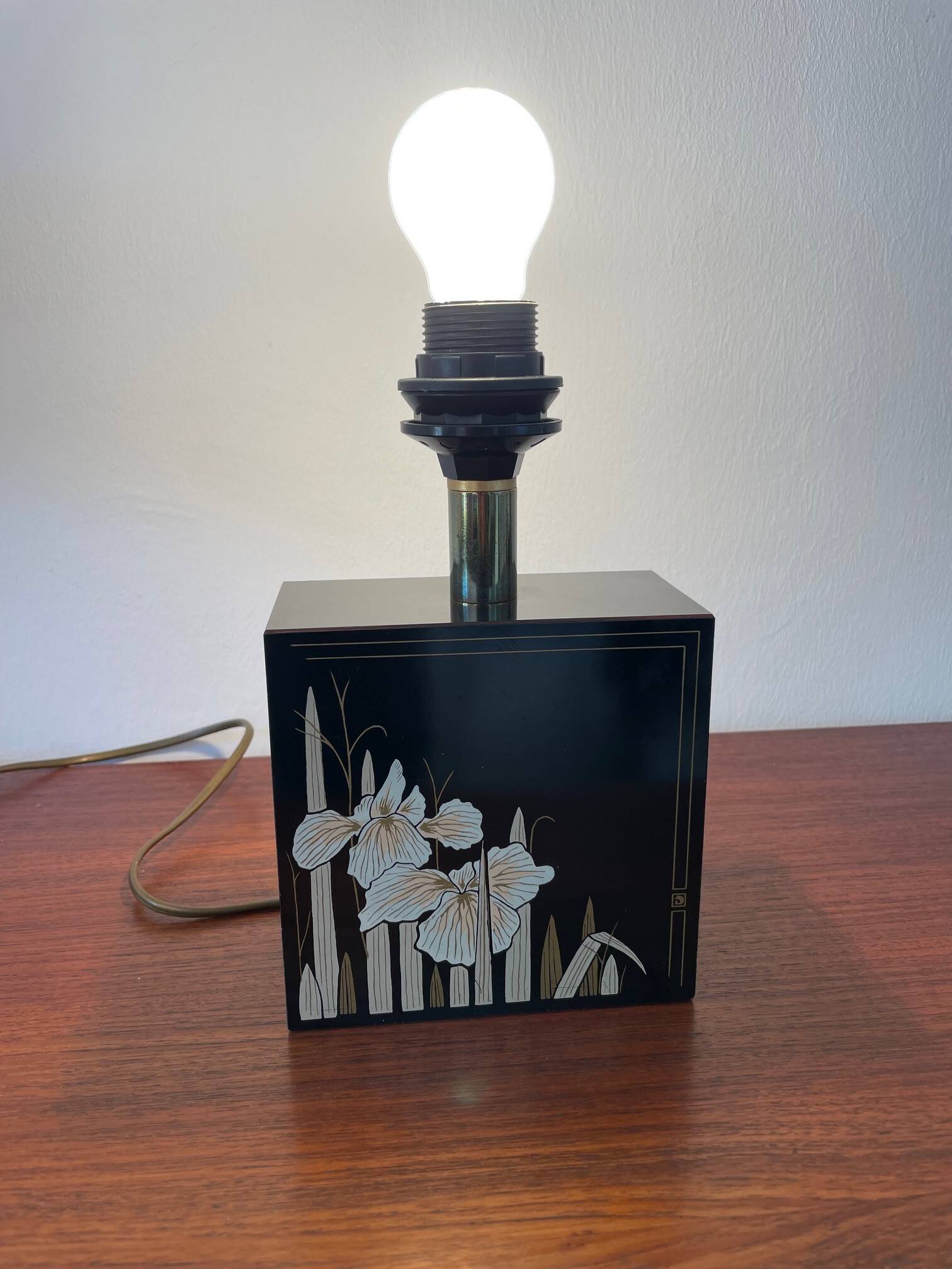 Vintage lamp Le Dauphin with Japonese decor from the 1970s.