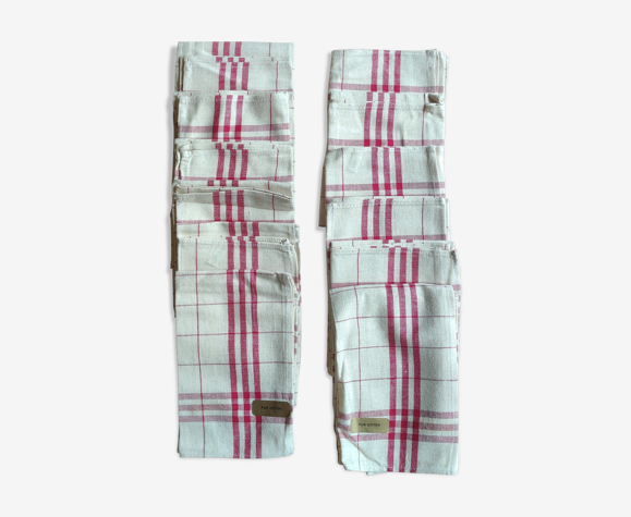 Lot 12 vintage hand towels
