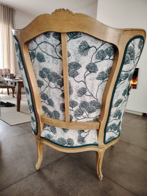 Bergère à oreille Louis XVI et son repose pieds
