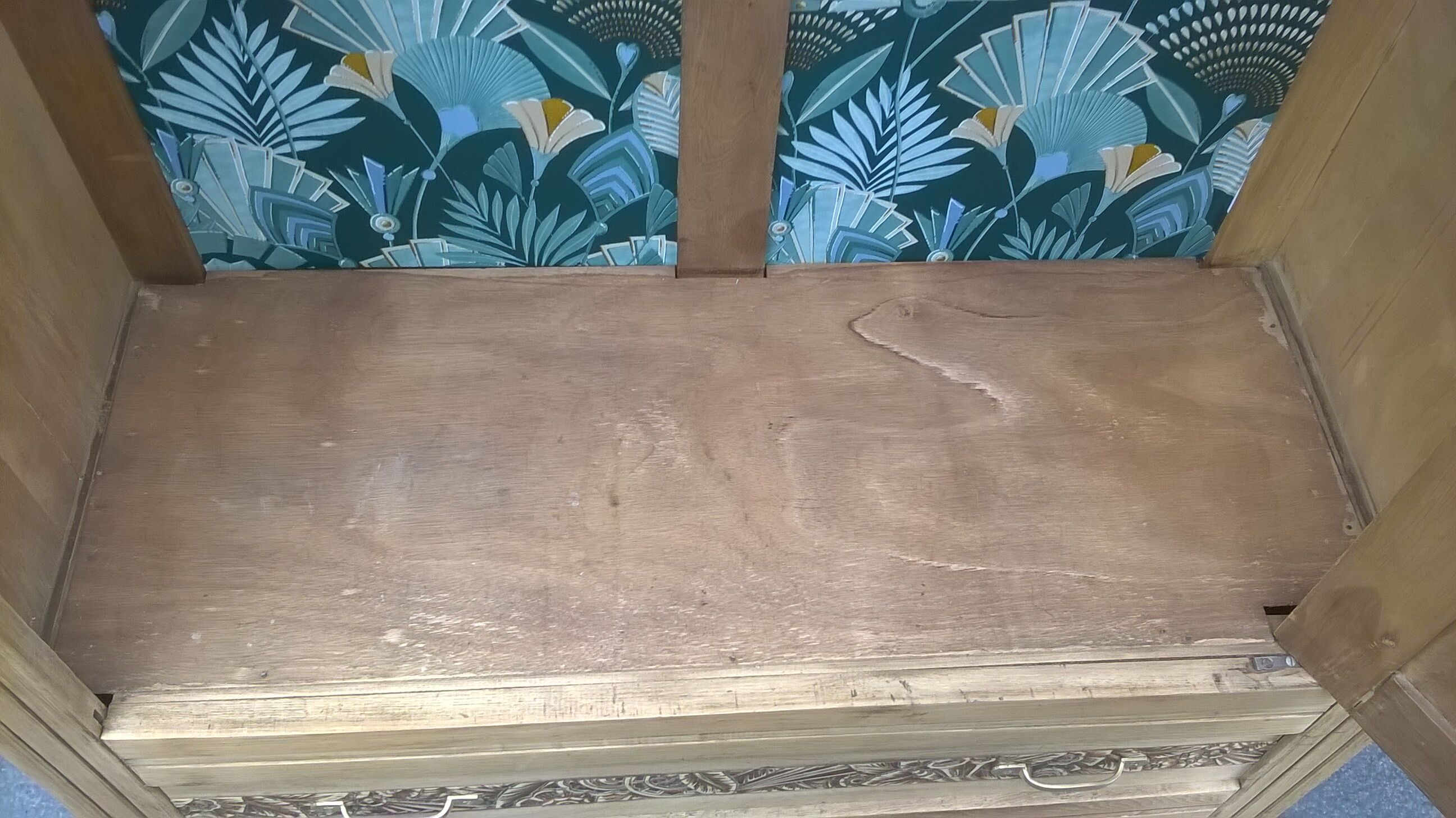 Raw Parisian wardrobe year 30