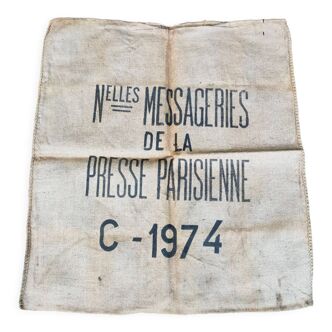 Old burlap bag - The new messengers of the Parisian press