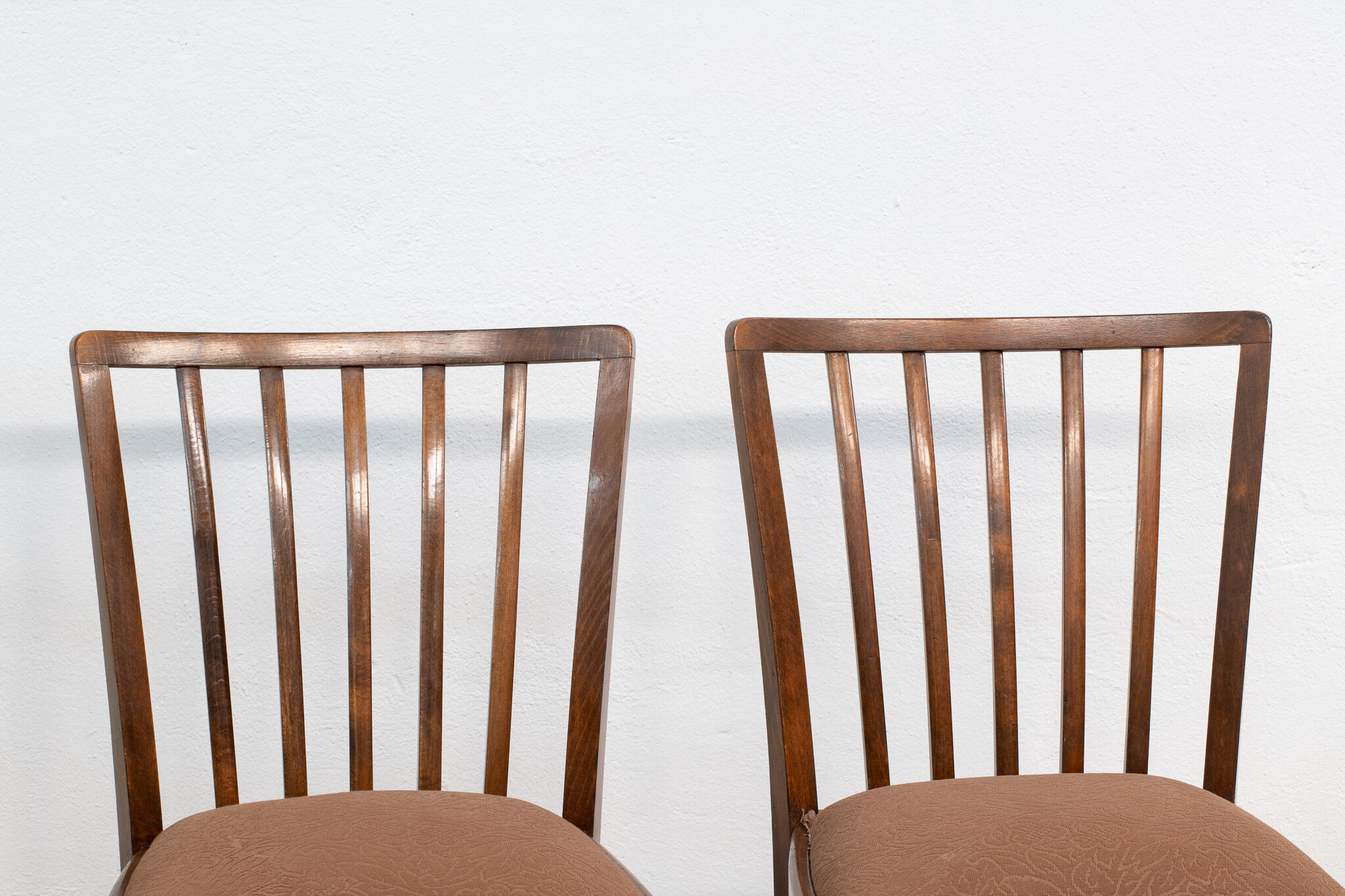 Série de 4 chaises scandinaves vintage